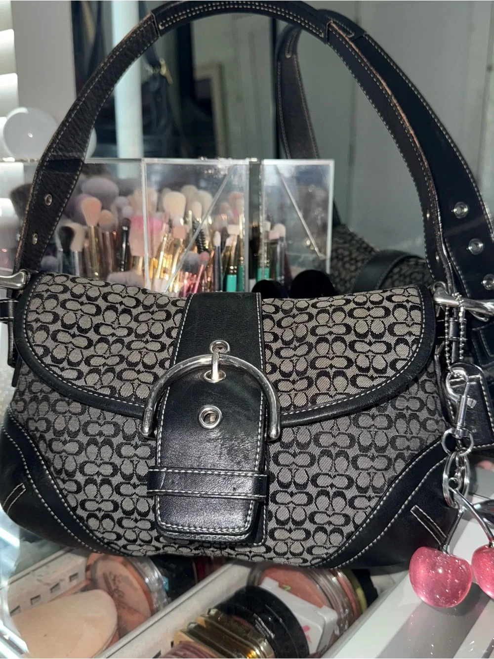 Vintage Coach Mini SoHo in Black And Grey Shoulder Bag  🖤✨